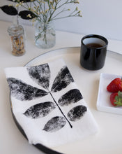 Load image into Gallery viewer, Hickory Leaf Linen Napkin in White (Set of 4)