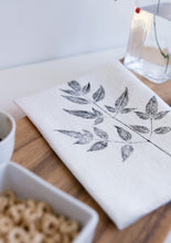Load image into Gallery viewer, Red Berry Leaf Linen Napkin in White (Set of 4)