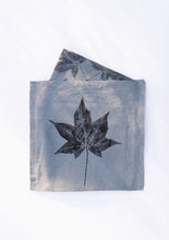 Load image into Gallery viewer, Sweetgum Leaf Linen Napkin in Lagoon Blue (Set of 4 w/bag)
