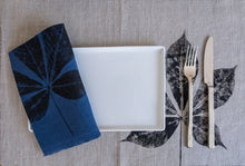 Load image into Gallery viewer, Linen Creeper Leaf Placemat in Natural - Set of 4 with bag