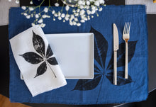 Load image into Gallery viewer, Linen Creeper Leaf Placemat in Navy Blue - Set of 4 with bag