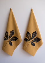 Load image into Gallery viewer, Creeper Leaf Linen Tea Towel (Set of 2 w/bag)
