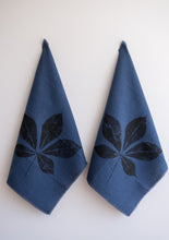 Load image into Gallery viewer, Creeper Leaf Linen Tea Towel (Set of 2 w/bag)