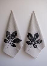 Load image into Gallery viewer, Creeper Leaf Linen Tea Towel (Set of 2 w/bag)