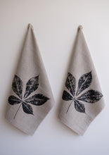 Load image into Gallery viewer, Creeper Leaf Linen Tea Towel (Set of 2 w/bag)
