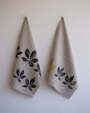 Load image into Gallery viewer, Creeper Leaf Hand Towels