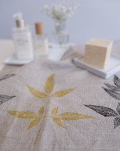 Load image into Gallery viewer, Redberry Leaf Hand Towel