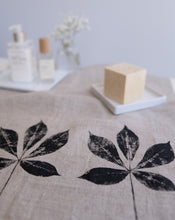 Load image into Gallery viewer, Creeper Leaf Hand Towels
