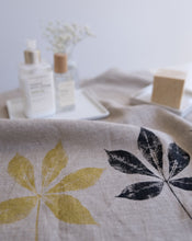Load image into Gallery viewer, Creeper Leaf Hand Towels