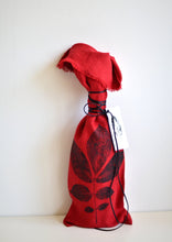 Load image into Gallery viewer, Linen Hickory Wine Bag