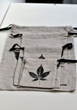 Load image into Gallery viewer, Linen Multi-Use String Bags in Natural