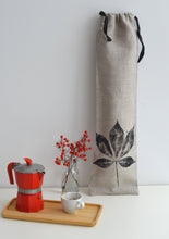 Load image into Gallery viewer, Linen Creeper Baguette Bag in Natural