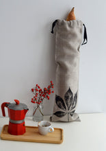 Load image into Gallery viewer, Linen Creeper Baguette Bag in Natural