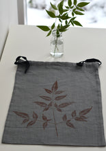 Load image into Gallery viewer, Linen Redberry Multi-Use String Bags in Dark Grey - Available Preorder