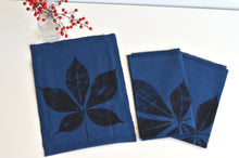 Load image into Gallery viewer, Creeper Leaf Linen Tea Towel (Set of 2 w/bag)