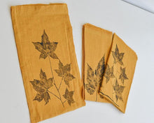 Load image into Gallery viewer, Sweetgum Leaf Linen Tea Towel (Set of 2 w/bag)