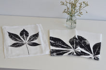 Load image into Gallery viewer, Creeper Leaf Linen Tea Towel (Set of 2 w/bag)
