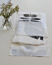Load image into Gallery viewer, Hickory Leaf Linen Tea Towel in White (Set of 2 w/bag)