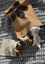 Load image into Gallery viewer, Linen Multi-Use String Bags in Natural