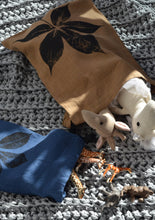 Load image into Gallery viewer, Linen Multi-Use String Bags in Ginger