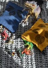 Load image into Gallery viewer, Linen Multi-Use String Bags in Mustard