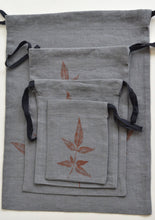 Load image into Gallery viewer, Linen Redberry Multi-Use String Bags in Dark Grey - Available Preorder