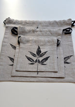 Load image into Gallery viewer, Linen Multi-Use String Bags in Natural