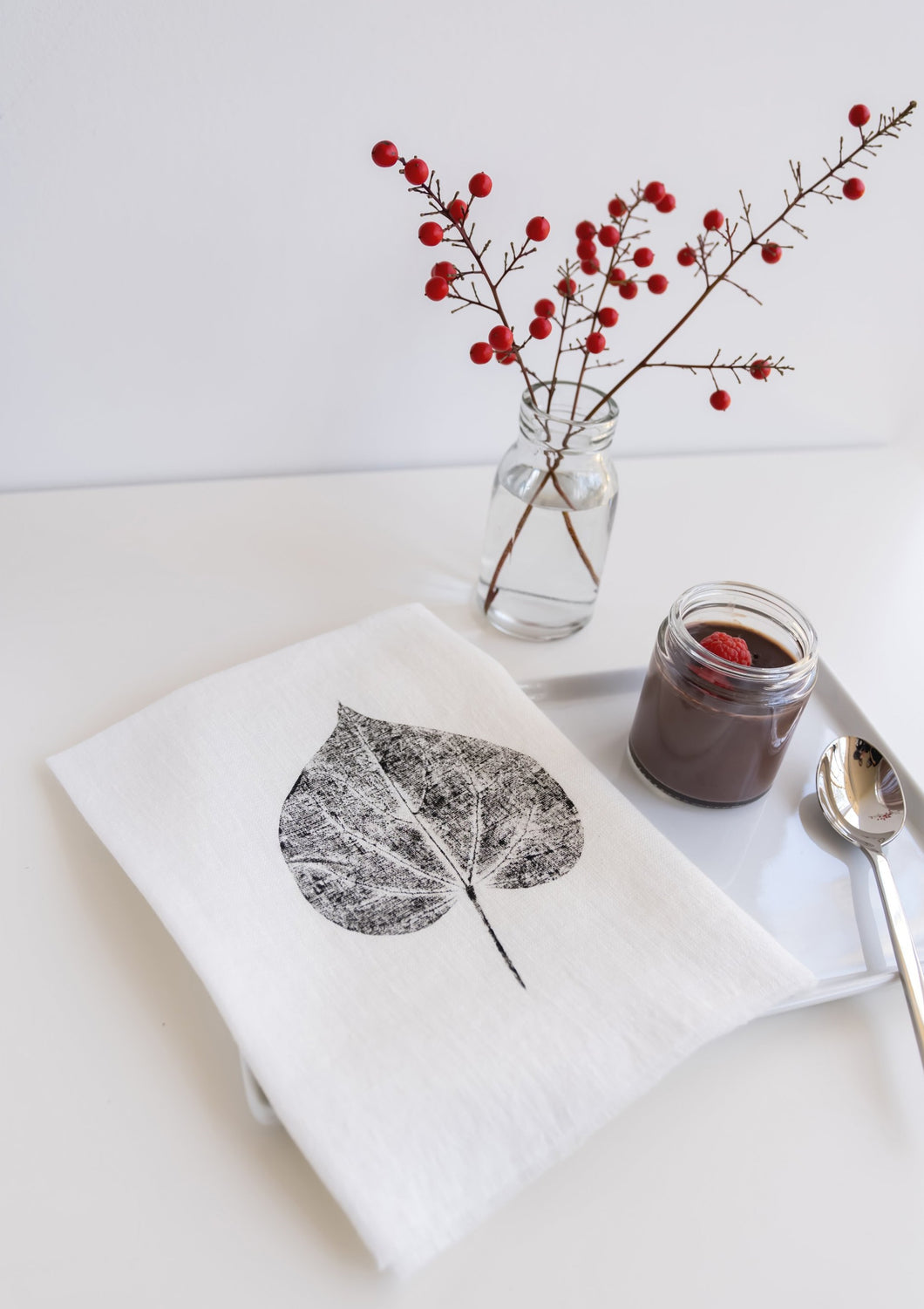 Redbud Leaf Linen Napkin in White (Set of 4)