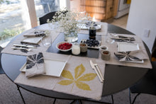 Load image into Gallery viewer, Linen Creeper Leaf Placemat in Natural - Set of 4 with bag
