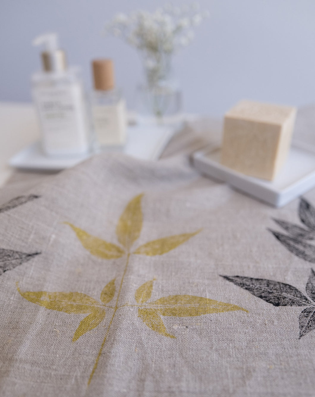 Redberry Leaf Hand Towel