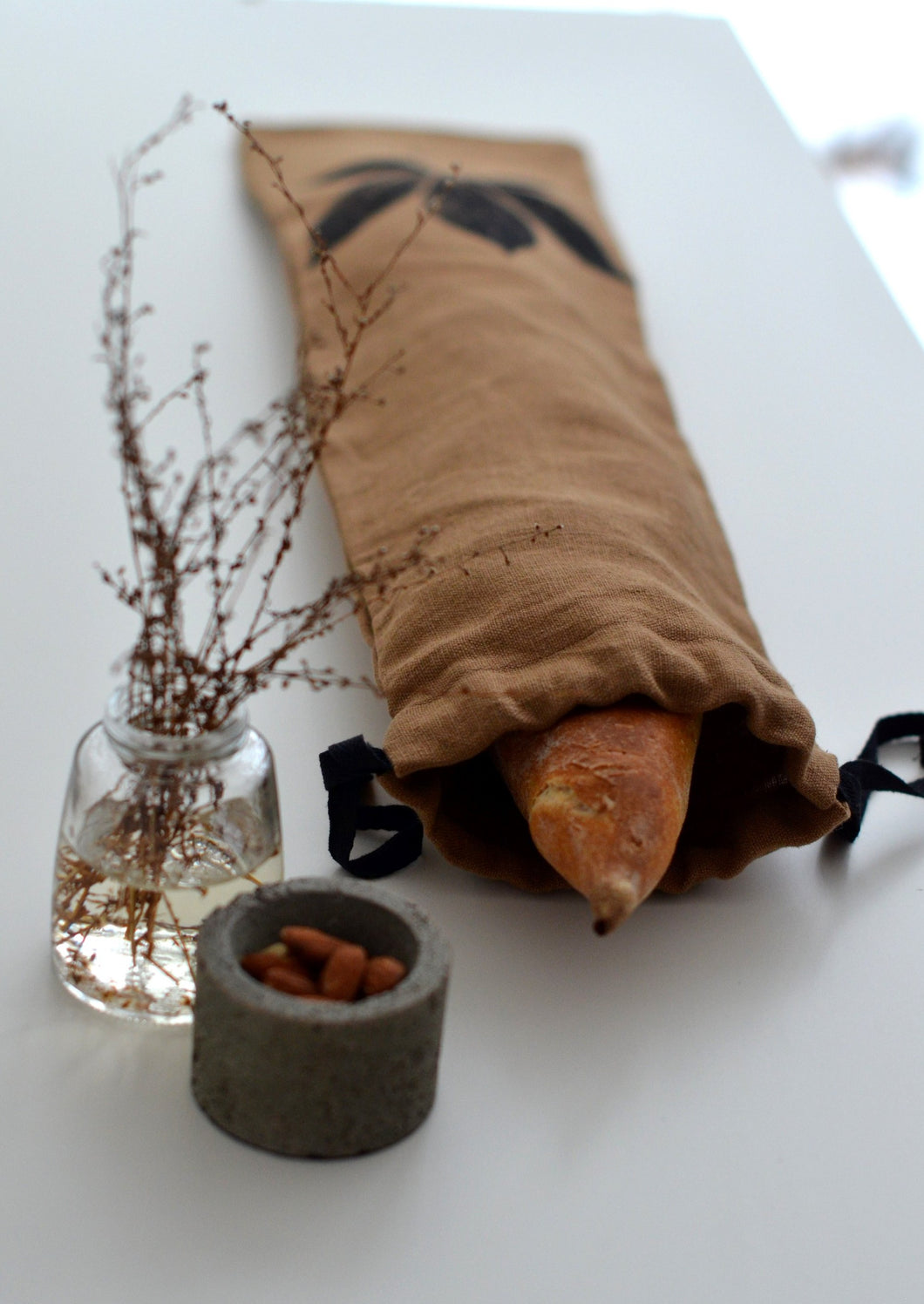 Linen Creeper Baguette Bag in Ginger