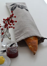 Load image into Gallery viewer, Linen Creeper Baguette Bag in Natural
